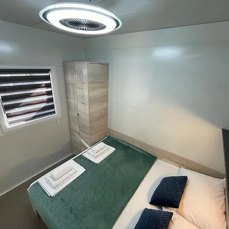 Camping Mobile Nika&lana Privlaka (Zadar)